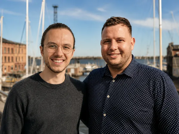 Tom Albrecht und Mathias Wewezer von Talentküste am Stralsunder Hafen